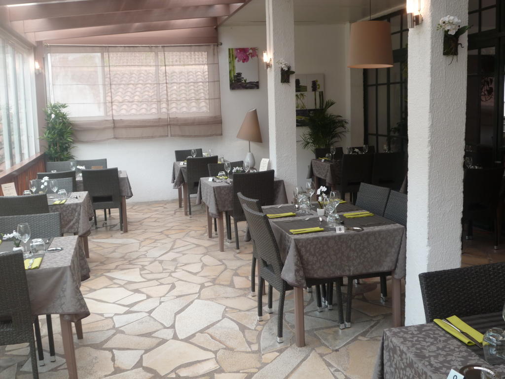 Hotel Restaurant Les Falaises Bouziès Exterior foto